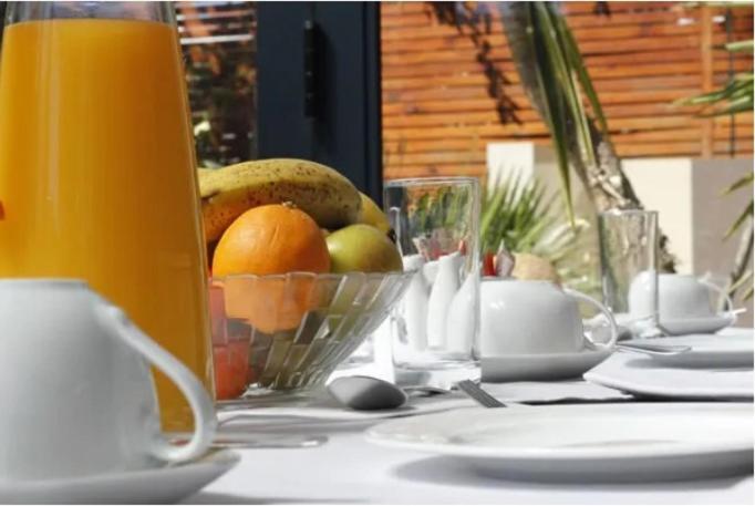 The One 8 In Point - Solar Power 4* Cape Town